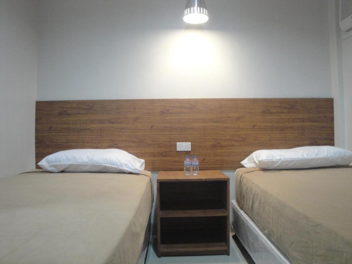 Khokoon Inn Bacolod Zewnętrze zdjęcie